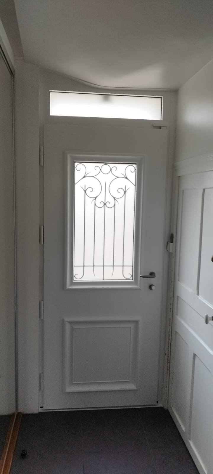 Portes à Dijon 21 Alu PVC bois acier mixtes MB Direct Komilfo